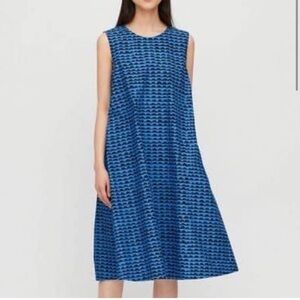 Marimekko x Uniqlo Cotton Poplin sleeveless midi dress with pockets